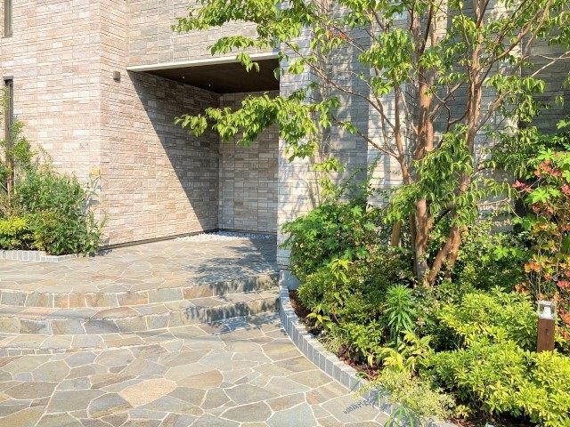 庭のお手入れ